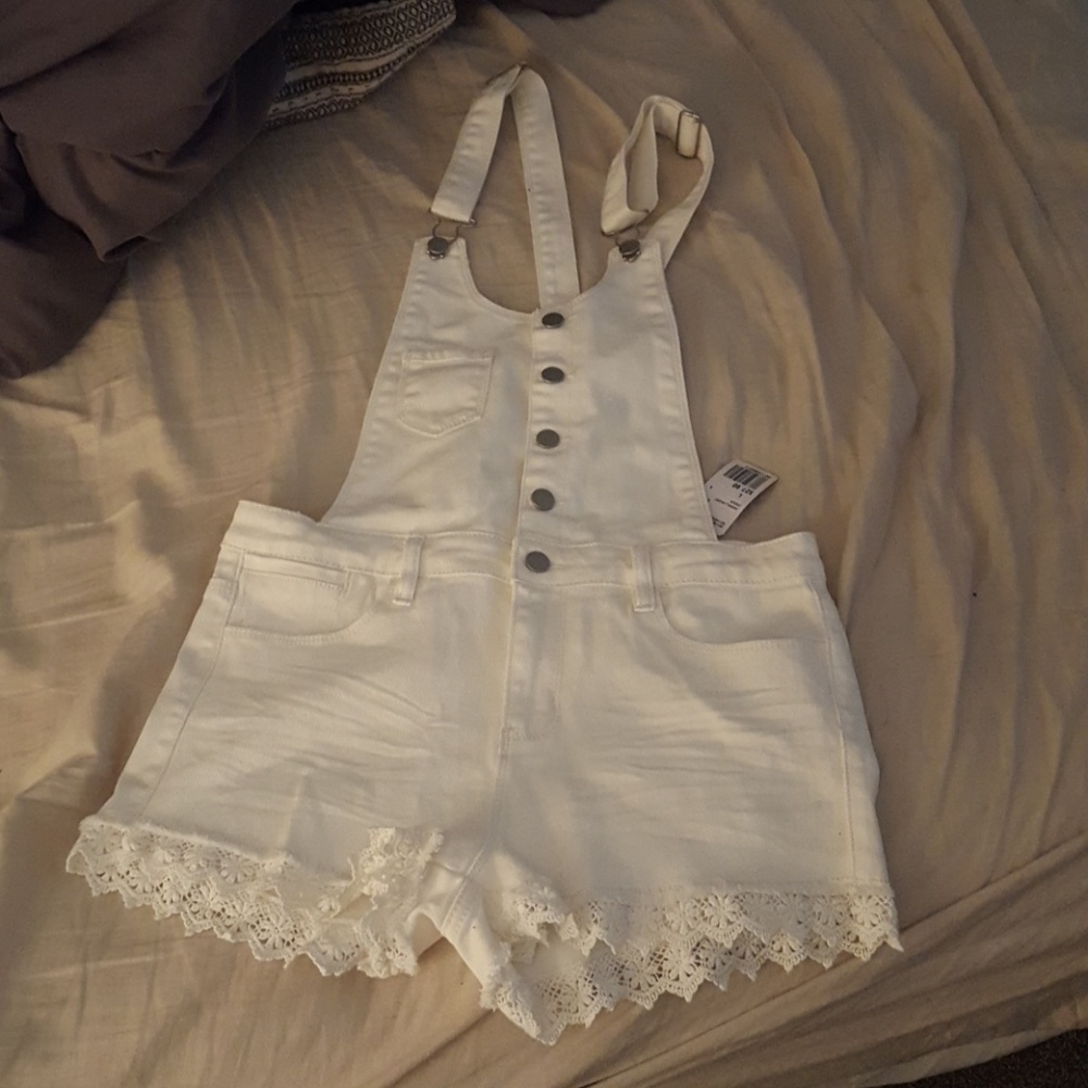 Forever 21 overall shorts